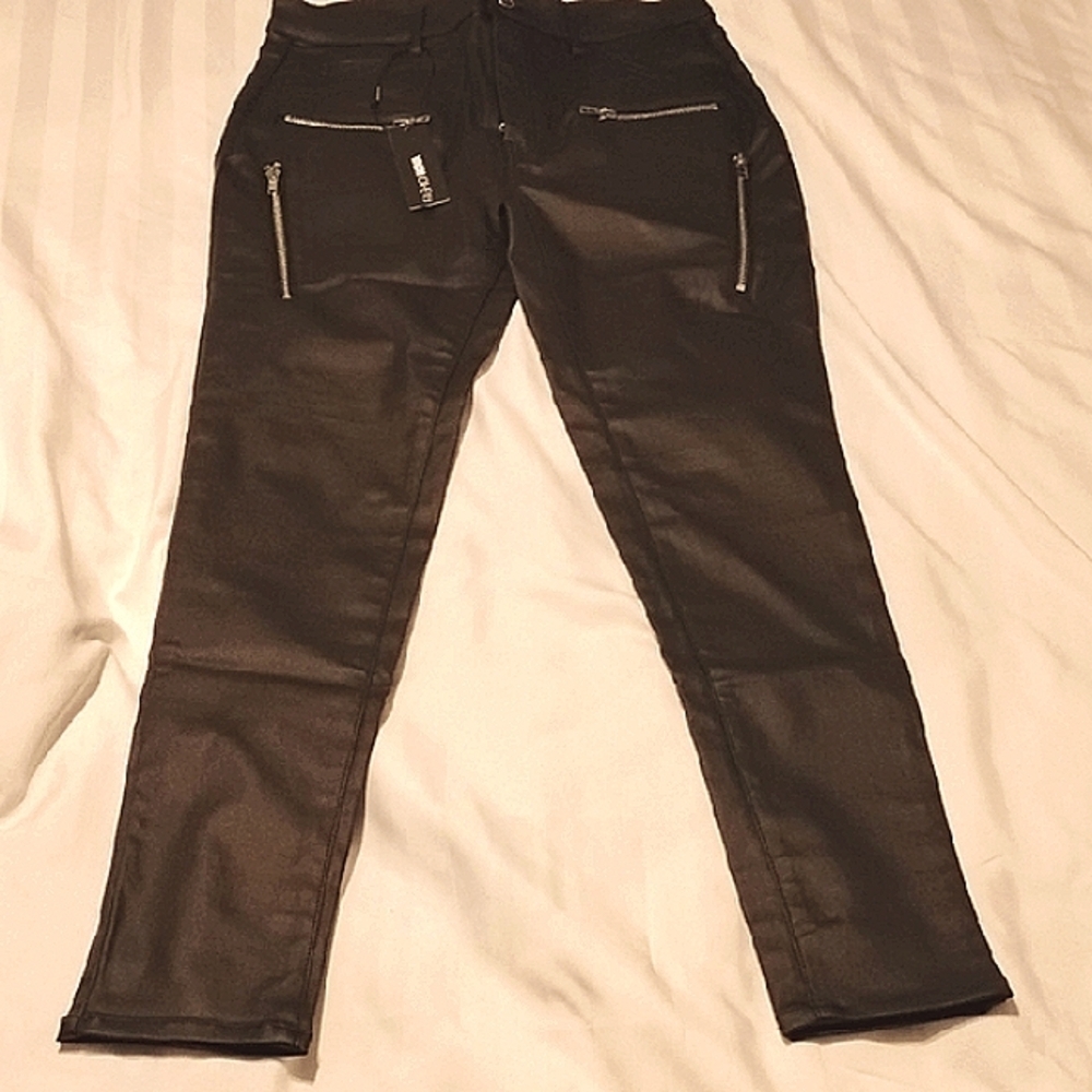 Fashion Nova Leather Look With Front Zippers Blk Calente Skinny Pants, S: L, NWT